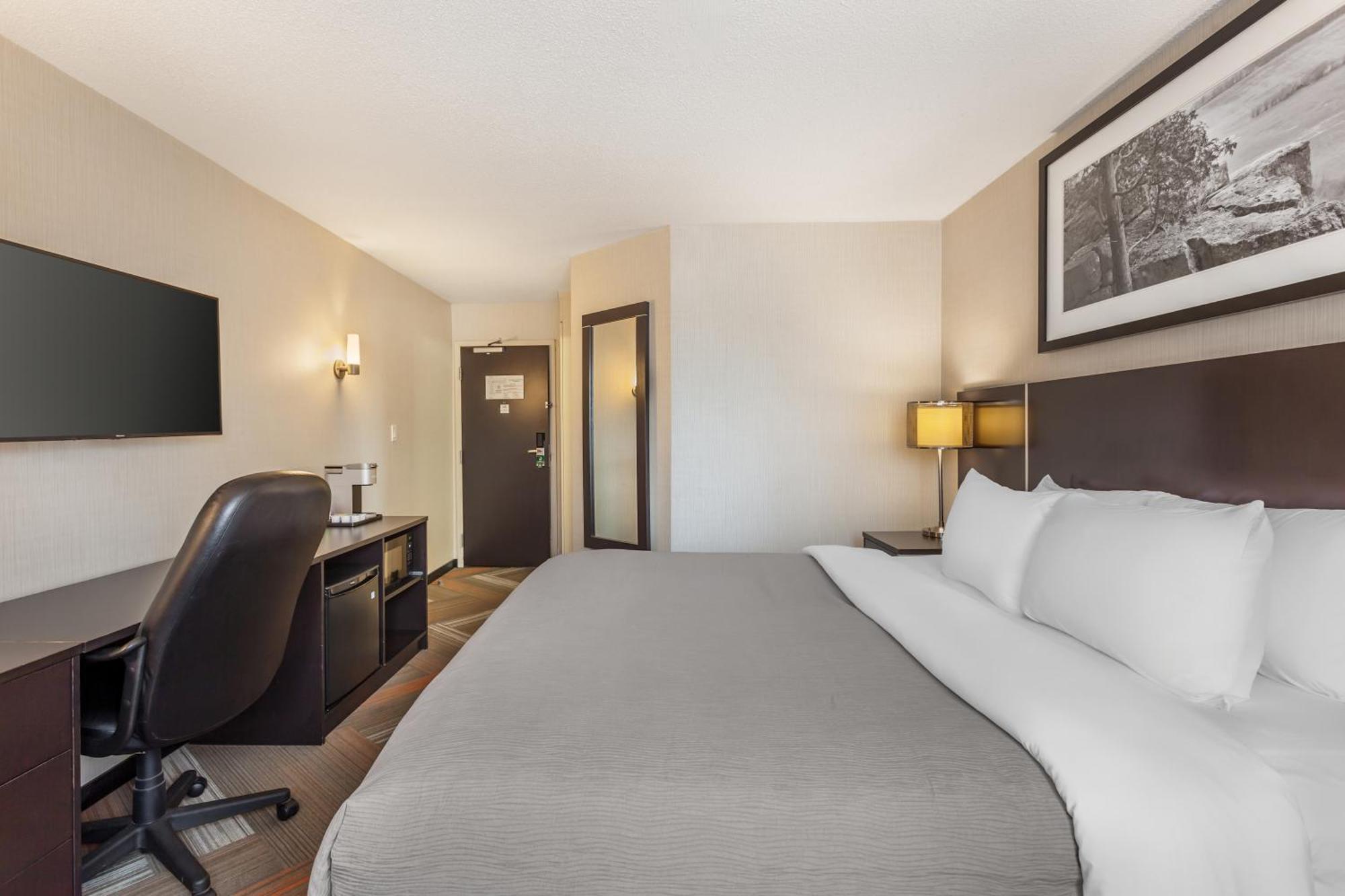 King Room - Non-Smoking with Sofa Bed