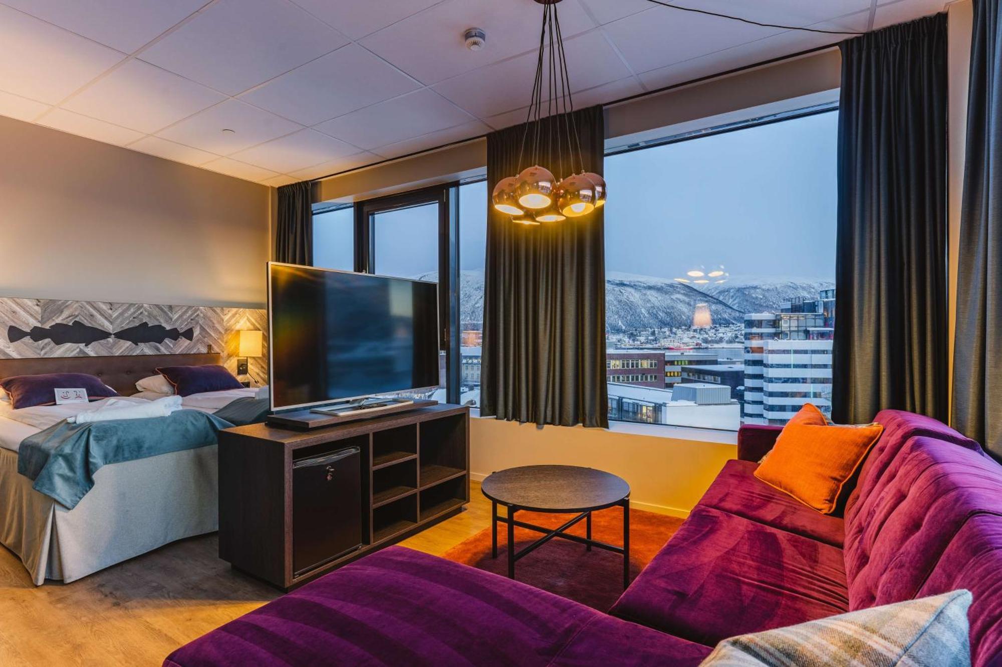 Junior Suite,1706801825:JPEG
