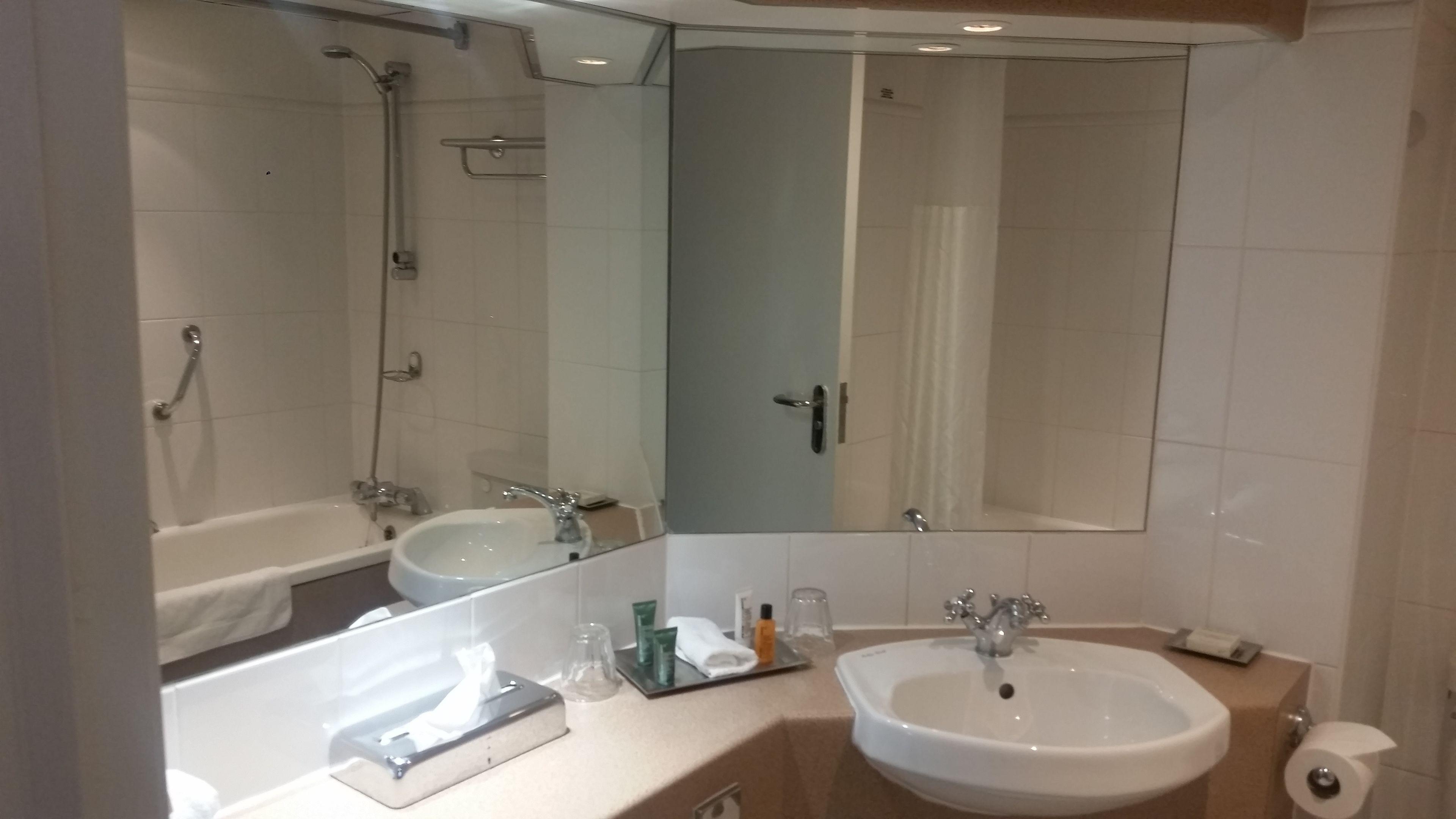 Classic Twin Room