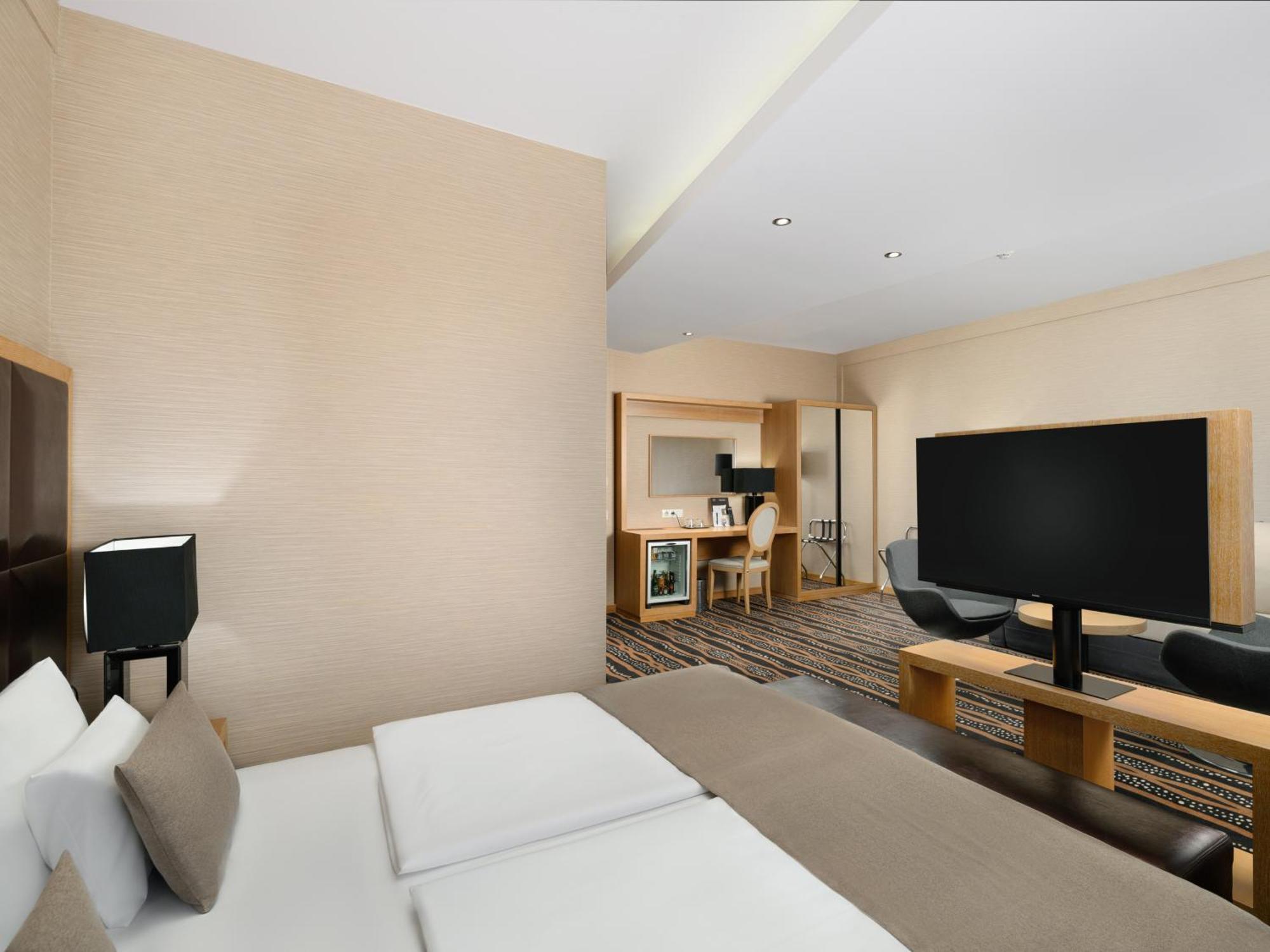 Junior Suite,1710592634:JPEG