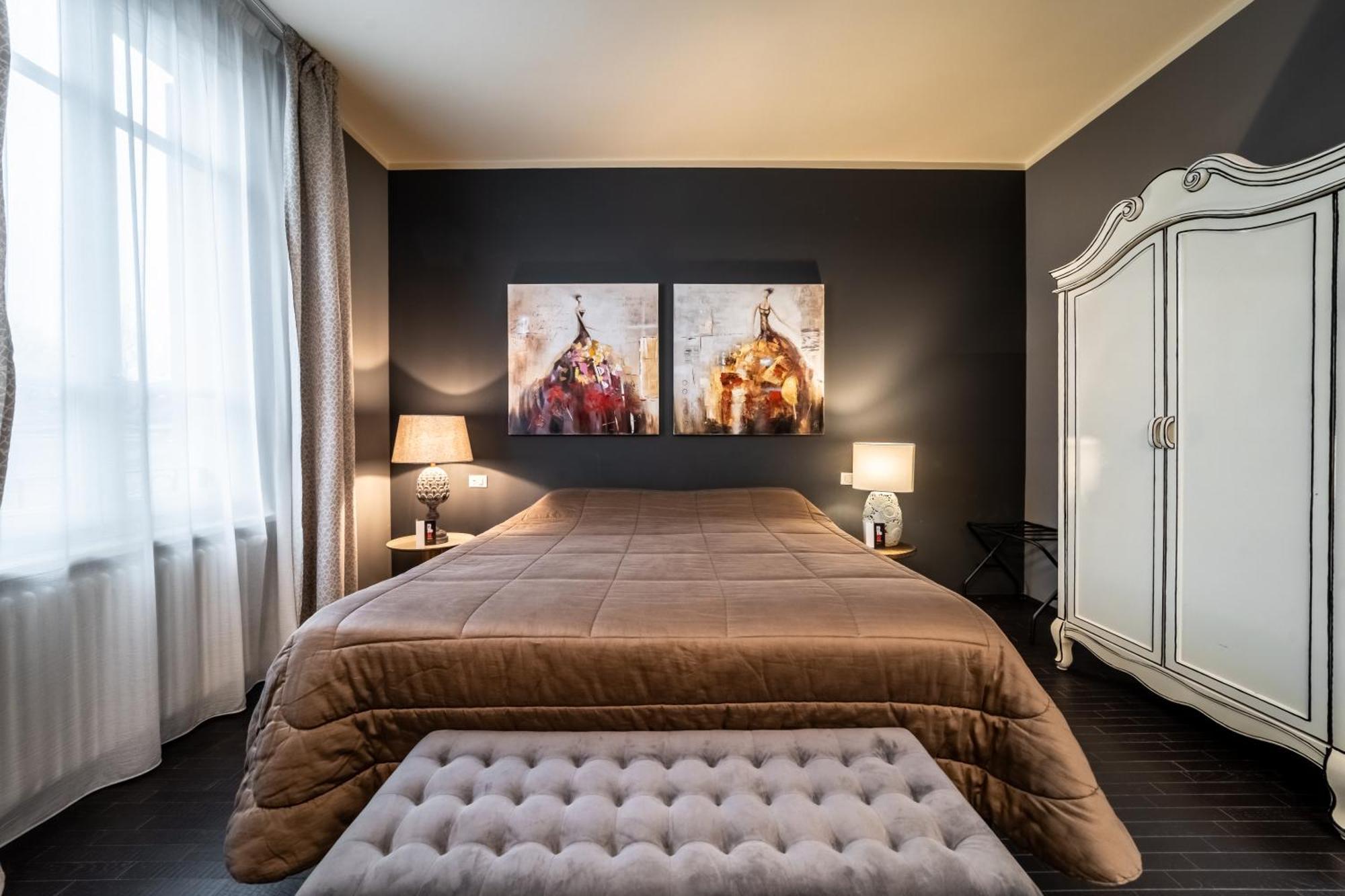 Standard Zimmer mit Kingsize-Bett