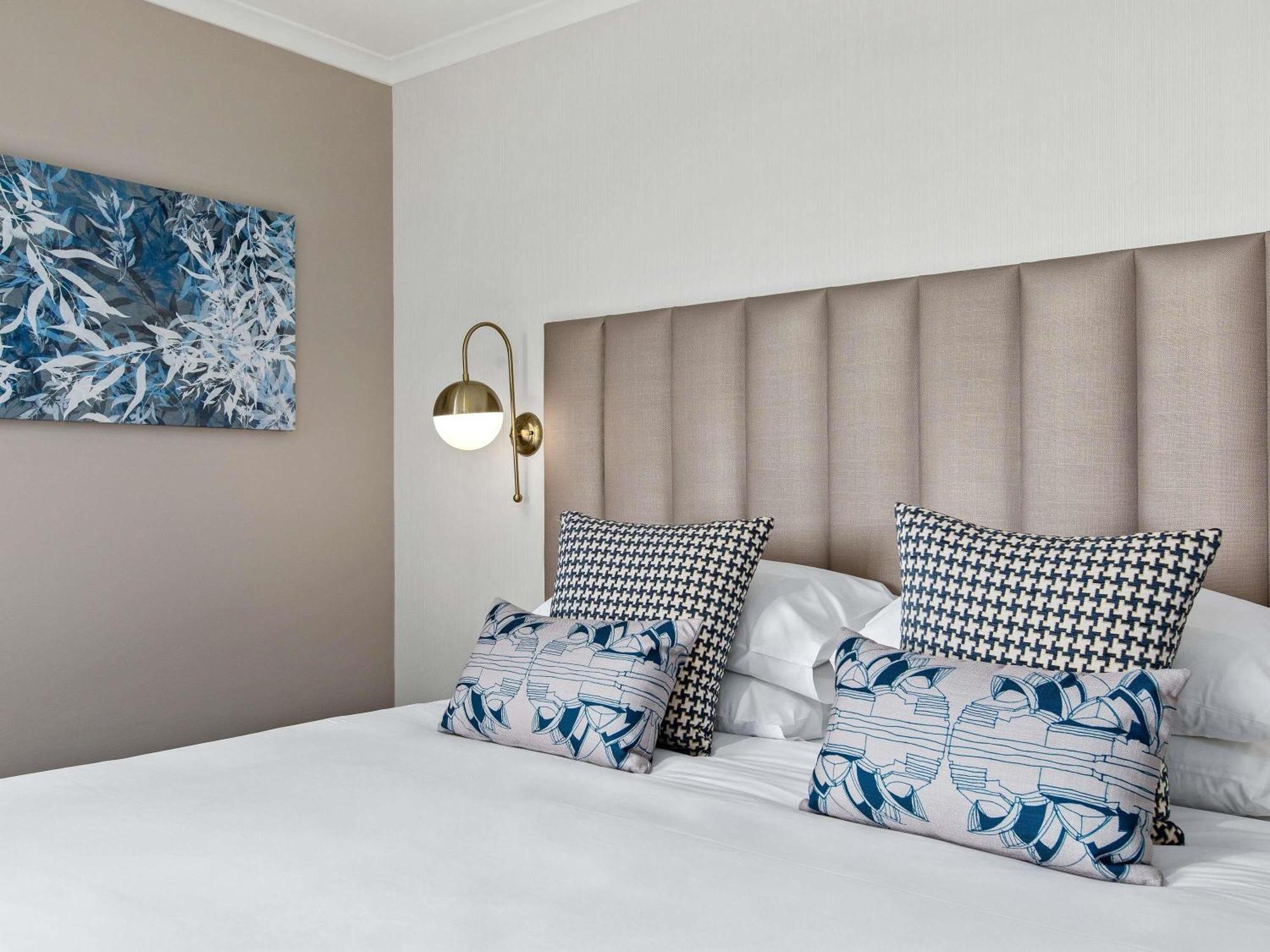 Premium Apartment mit Kingsize-Bett und Stadtblick