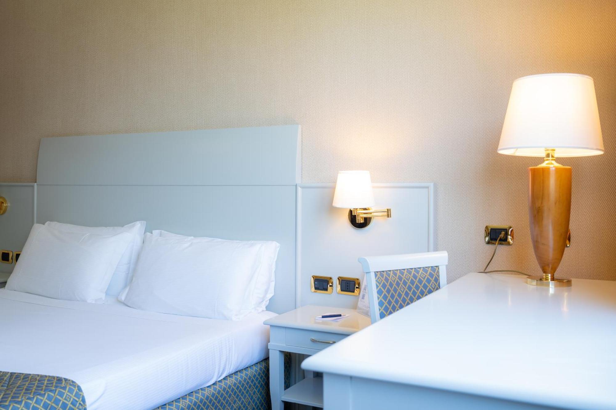 Standard Double Room,1742587262:JPEG