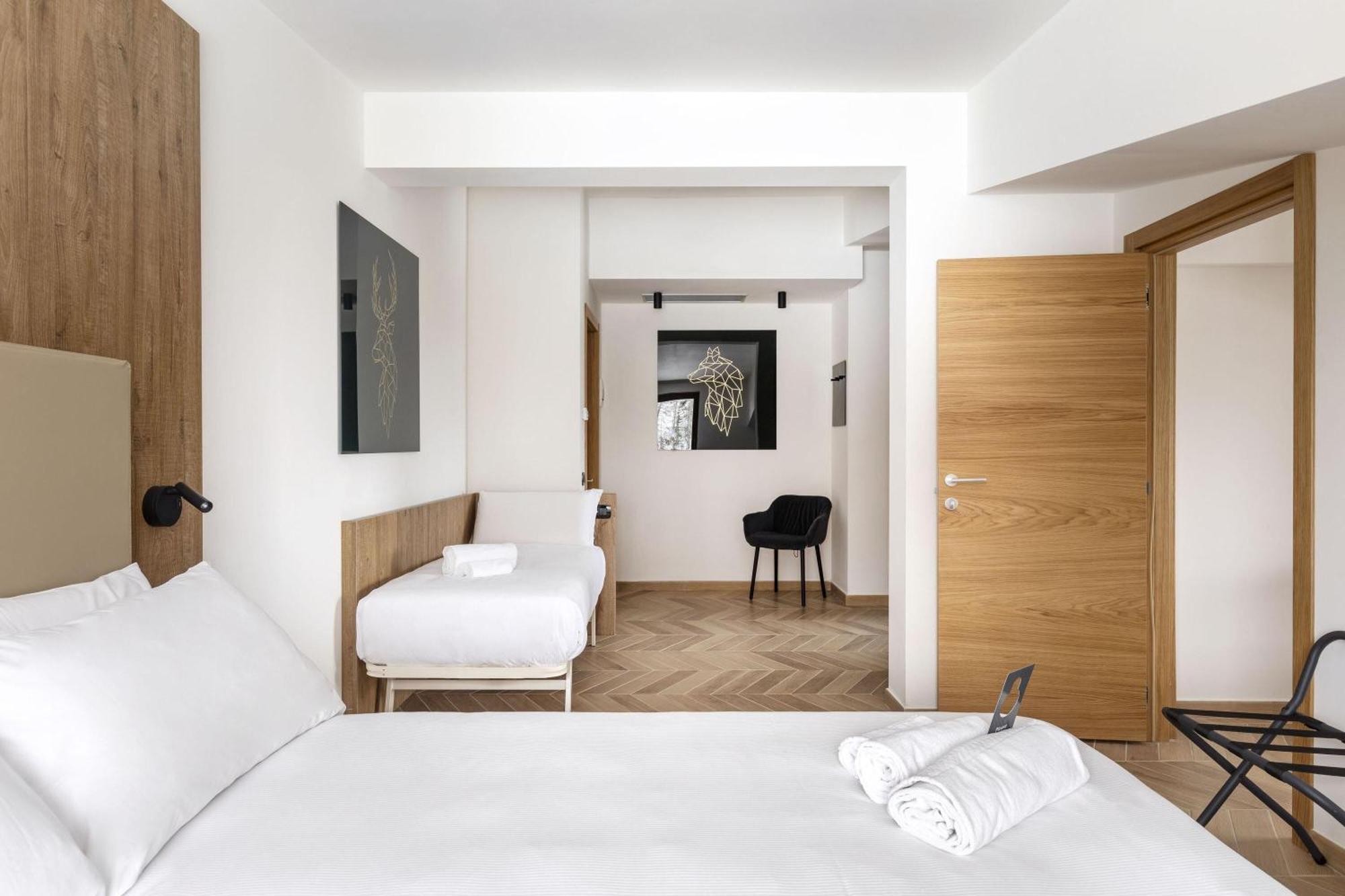 Triple Room,1743374131:JPEG