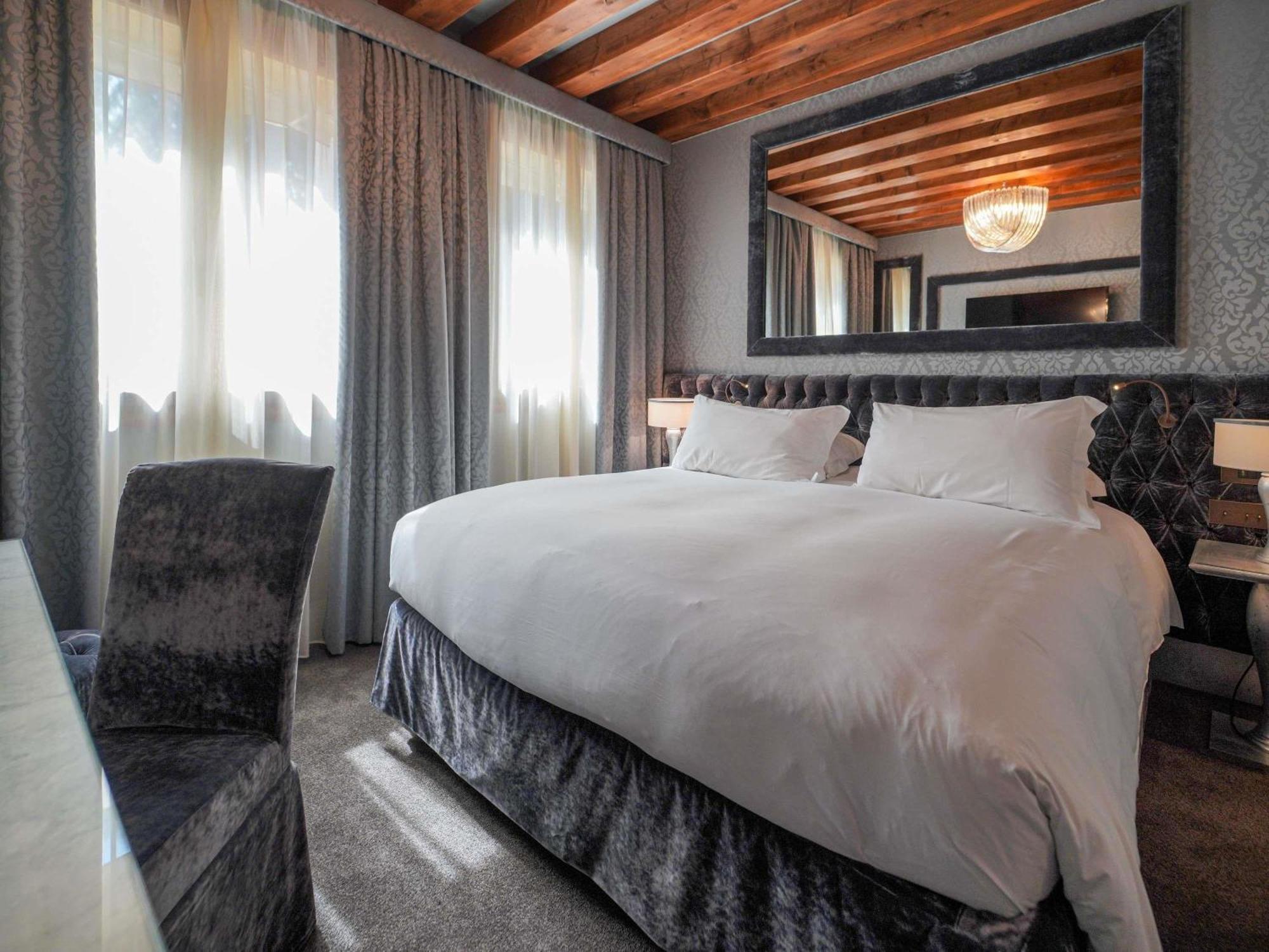 Superior Zweibett- oder Doppelzimmer mit Garten- oder Stadtblick