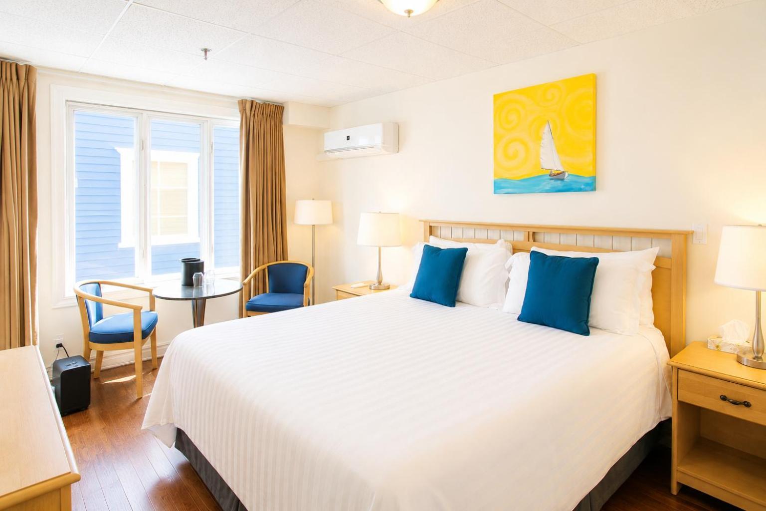 Side View Comfort King Room