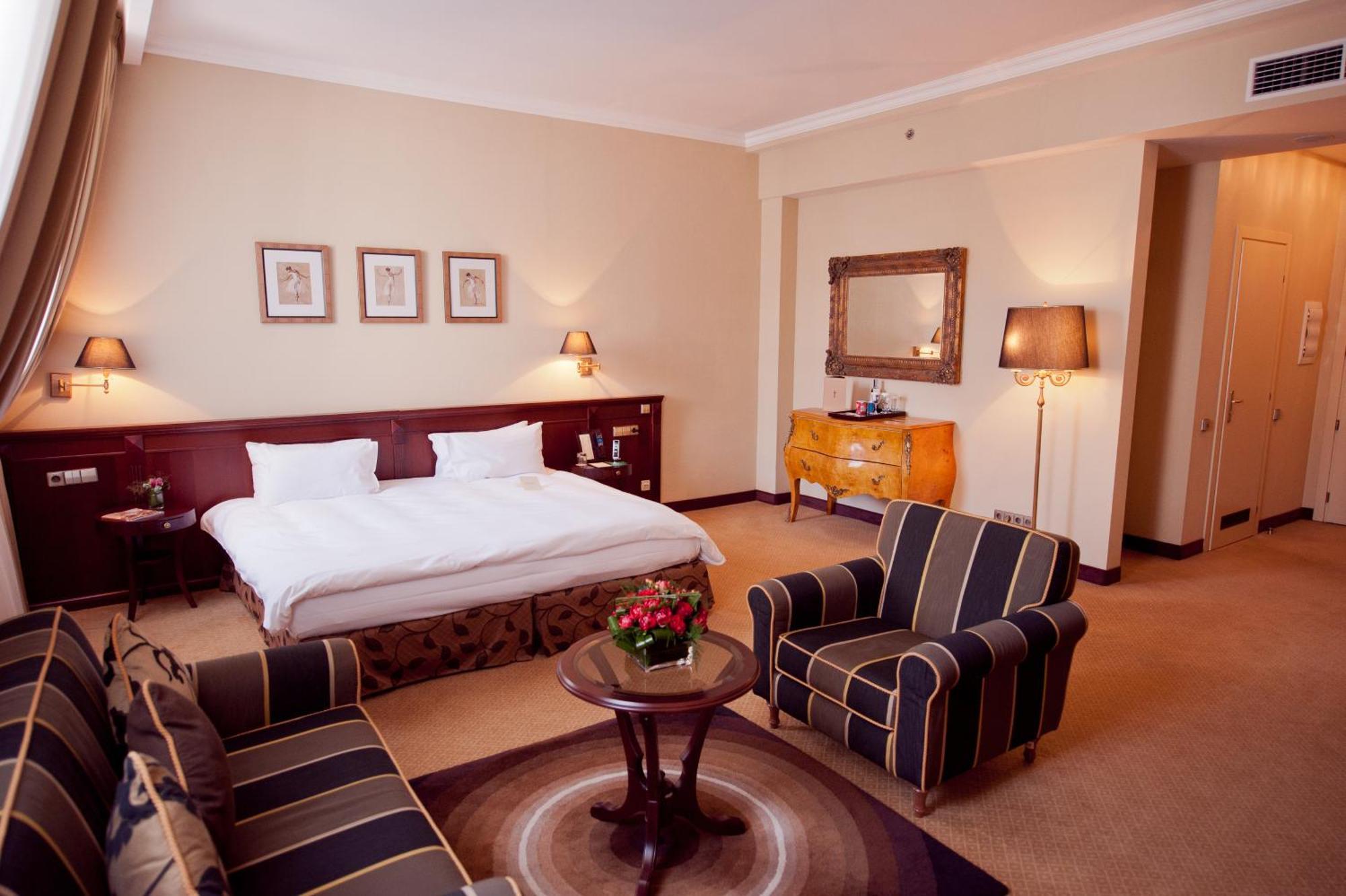 Superior Double Room,752645978:JPEG