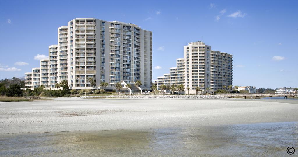 Apartamento en condominio de 2 dormitorios frente al océano