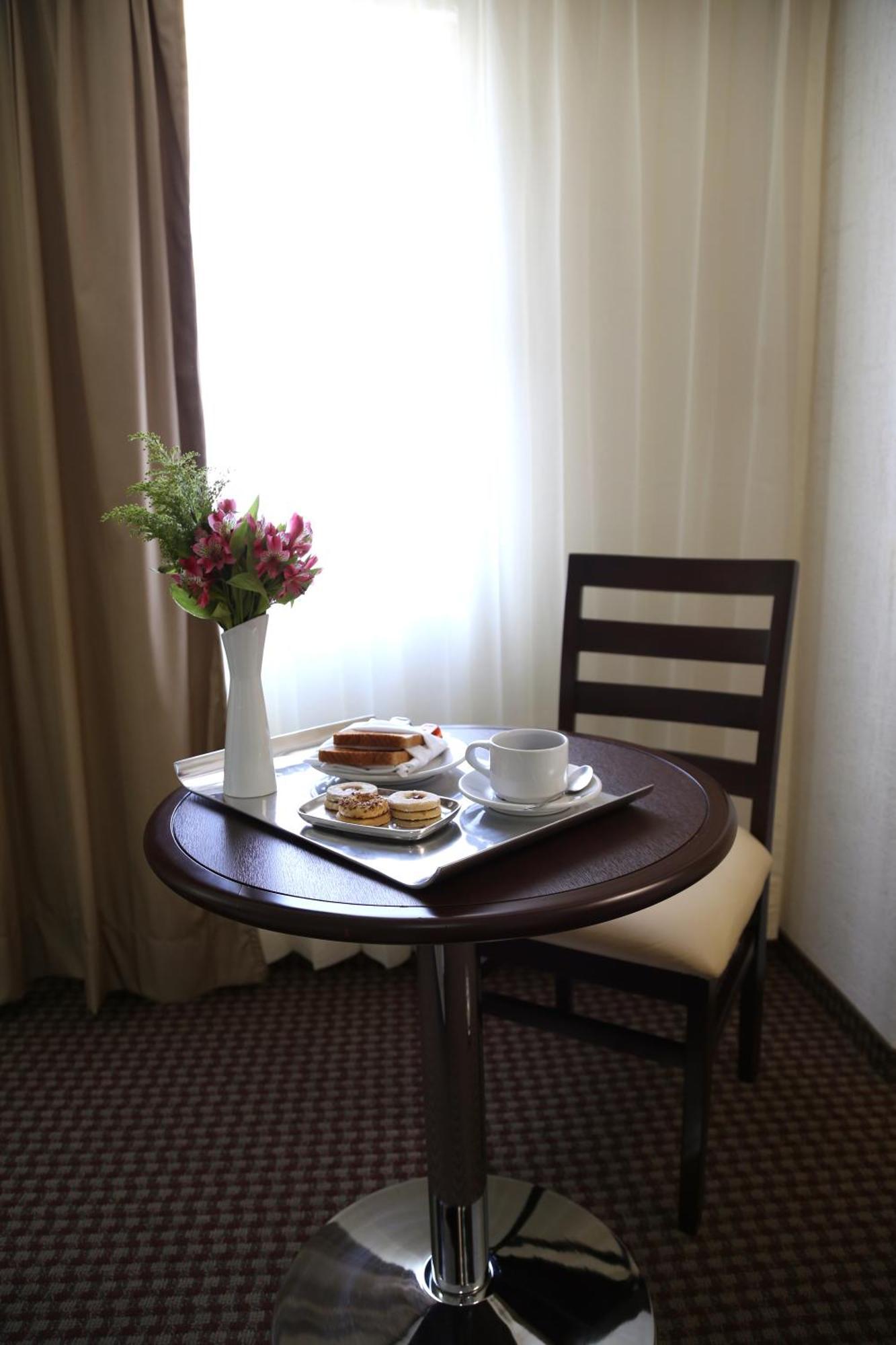 Standard King Room,772221547:JPEG