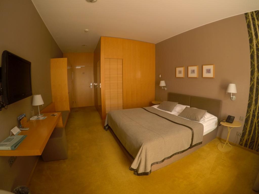Double Room Balcony Forest View,687260346:JPEG