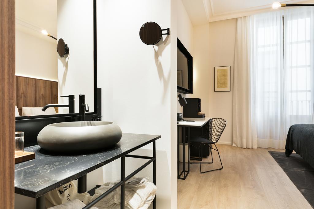 Doppelzimmer mit Balkon