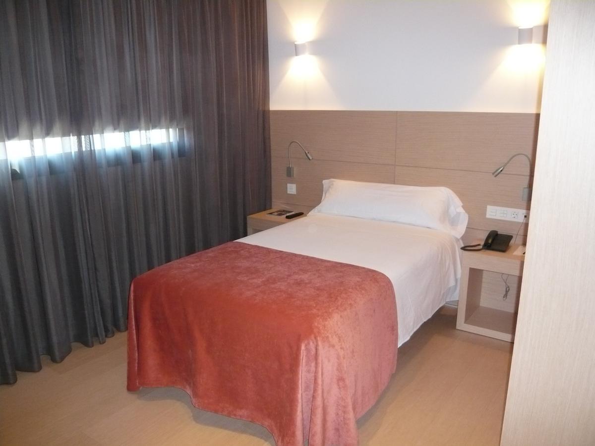 Single Room,1739419045:JPEG