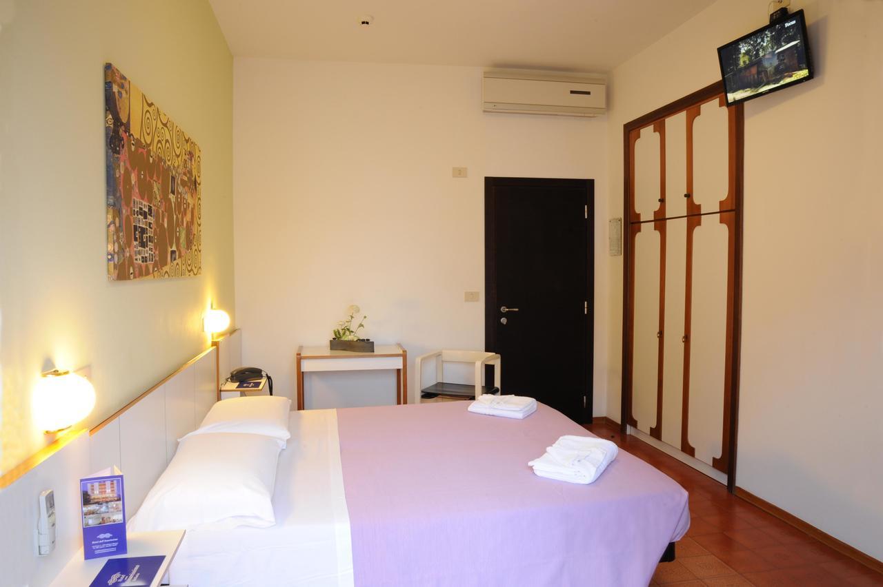 Double Room,645702768:JPEG