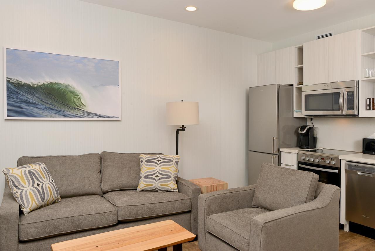 One Bedroom Suite with Garden