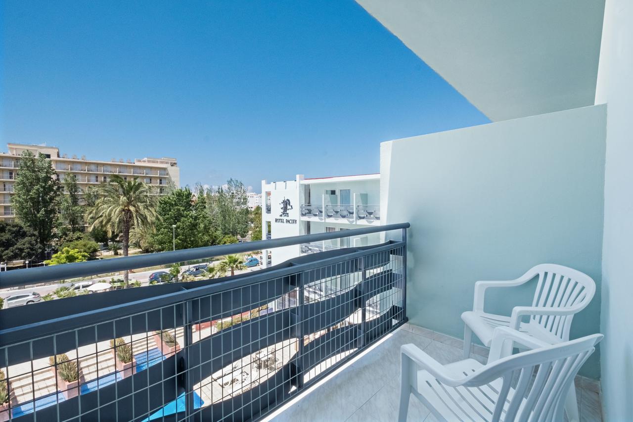 Double Room with Pool View