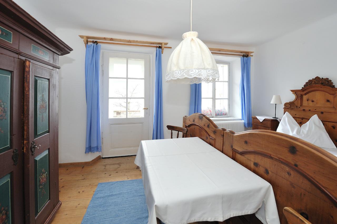 Double Room with Balcony and Lake View