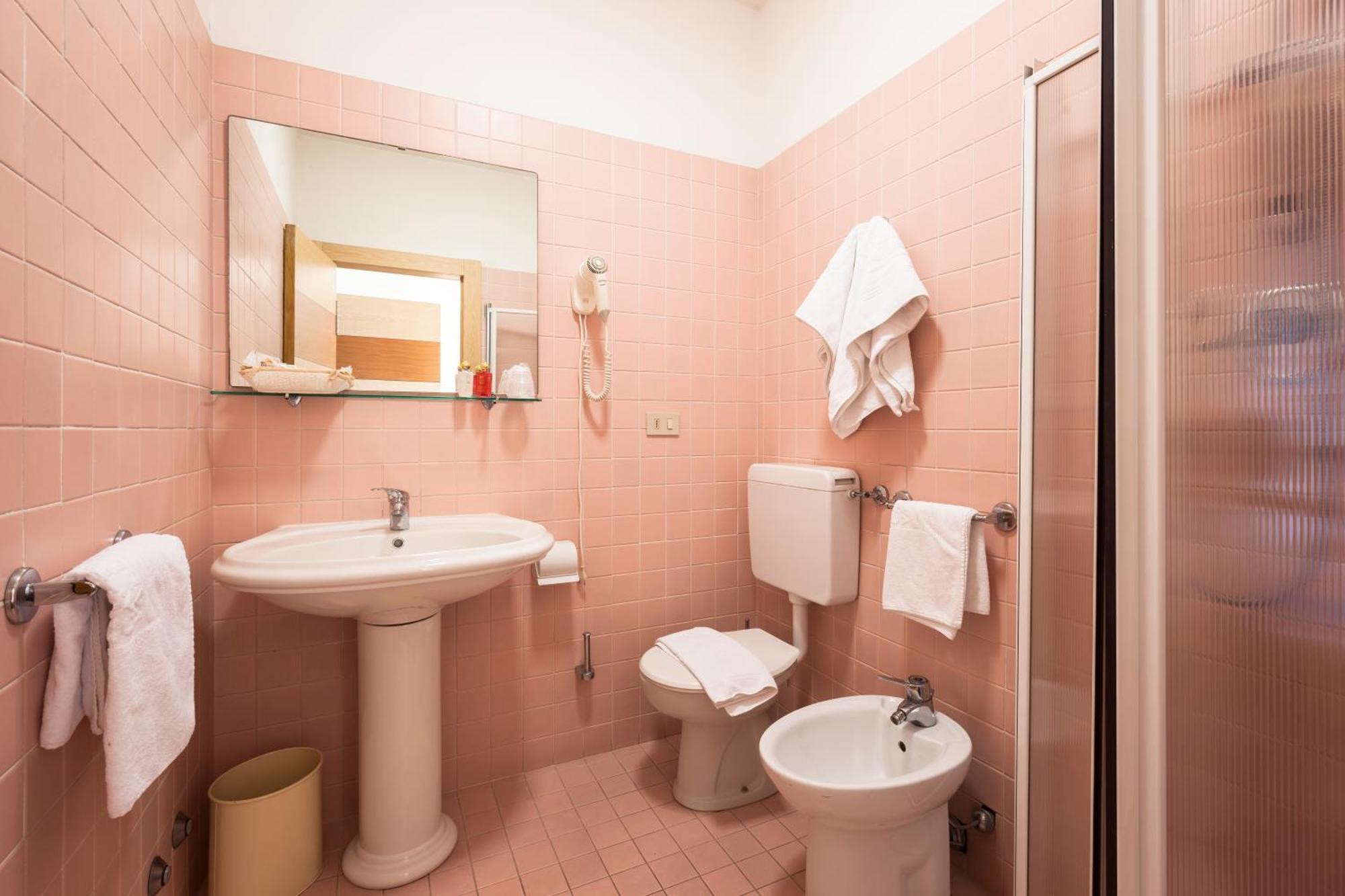 Quarto Duplo com Vista da Piscina