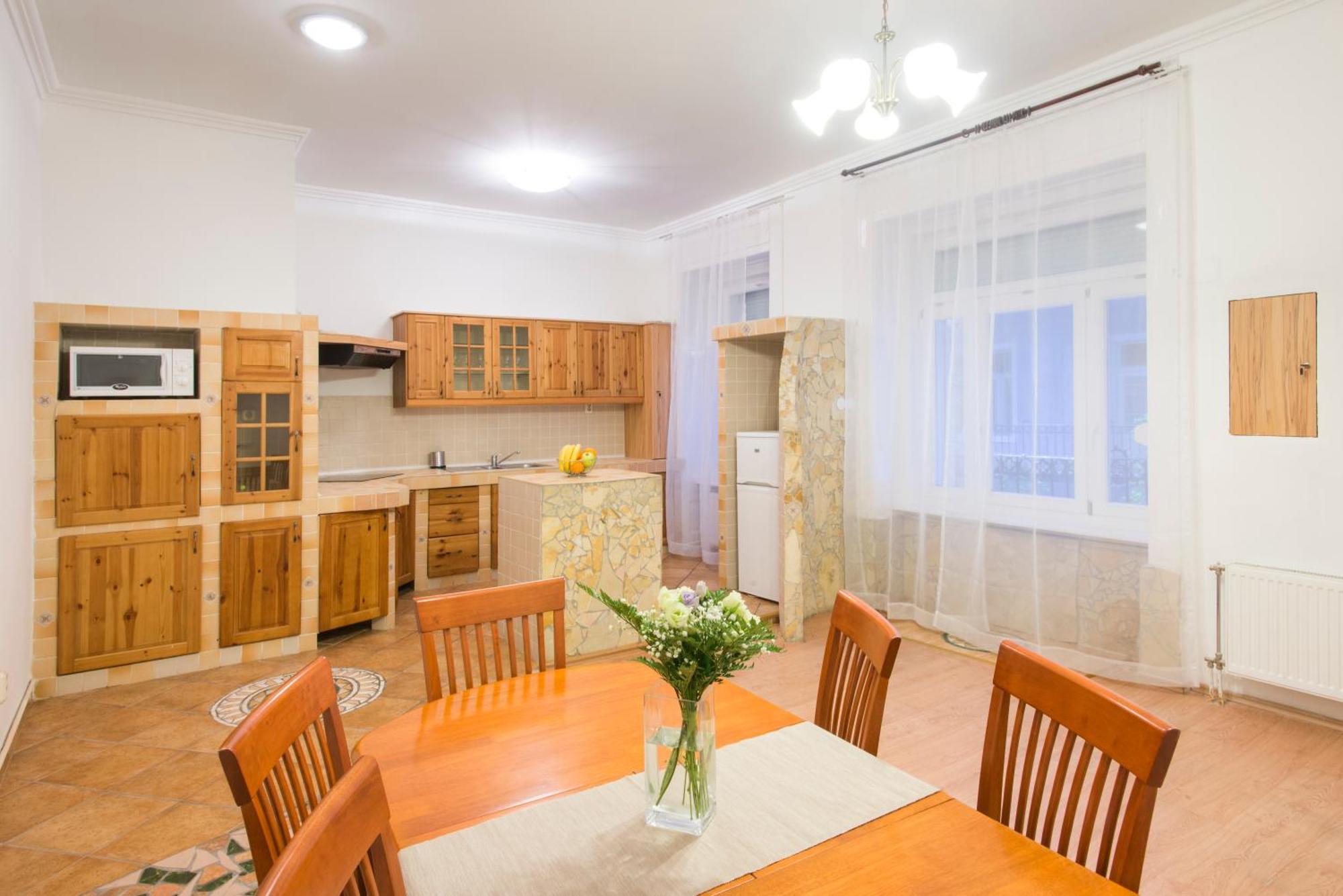 Apartamento Grande de 2 dormitorios