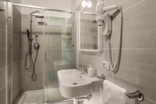 Superior Triple Room,694057041:JPEG