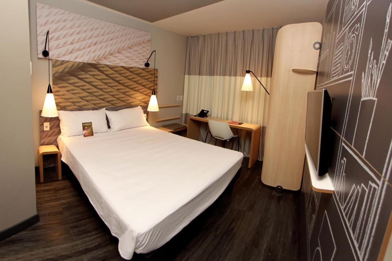 Quarto Duplo Standard
