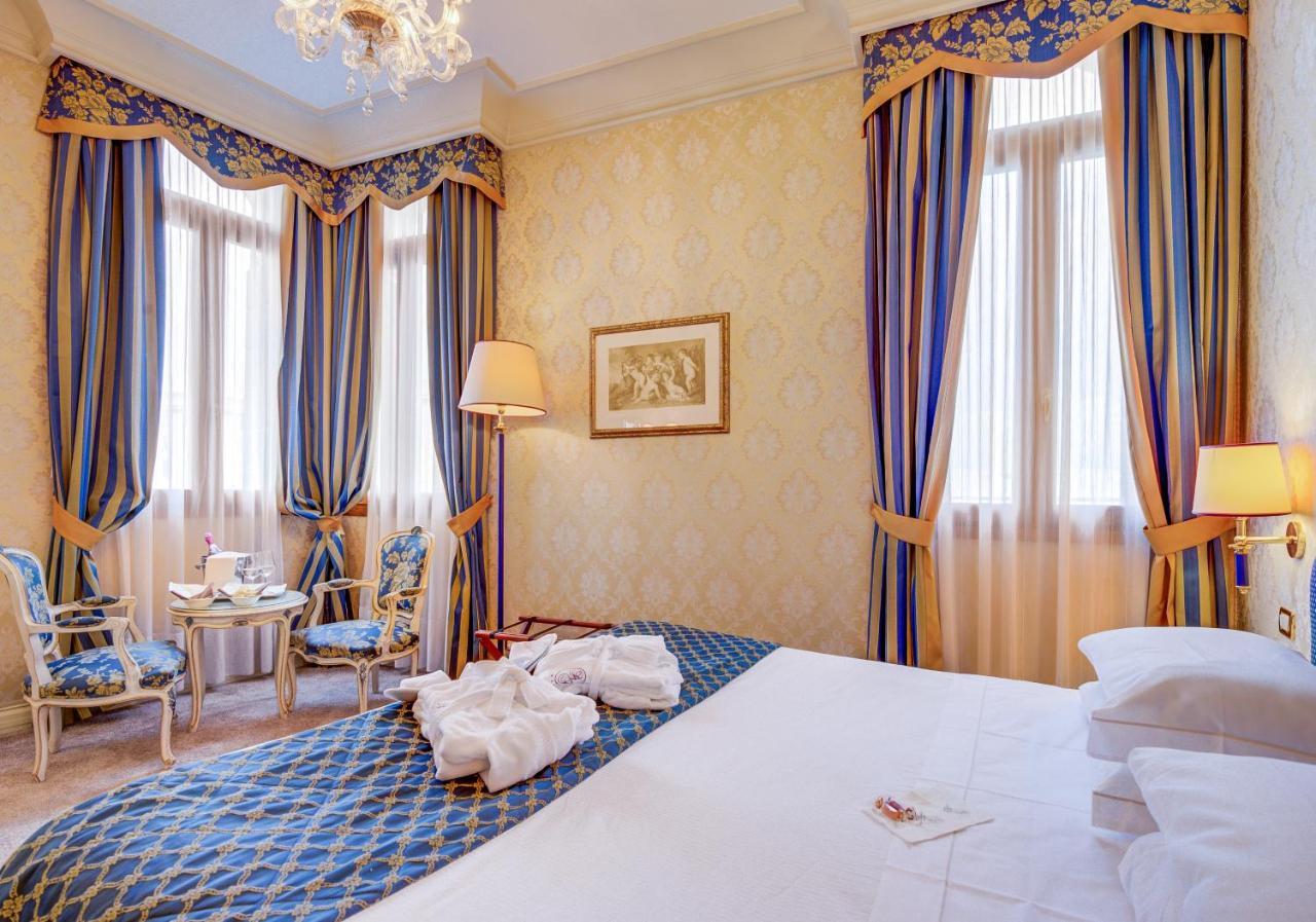 Junior Suite mit Blick auf den Canal Grande