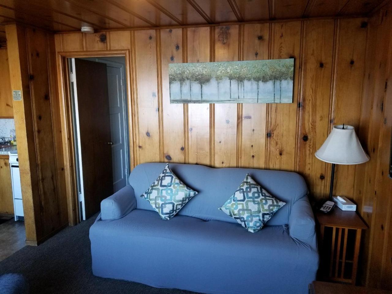 Family Room with Lake View