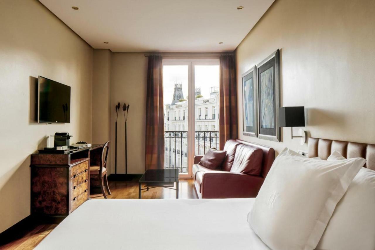 Quarto Superior com Cama de Casal ou 2 de Solteiro e Vista da Cidade