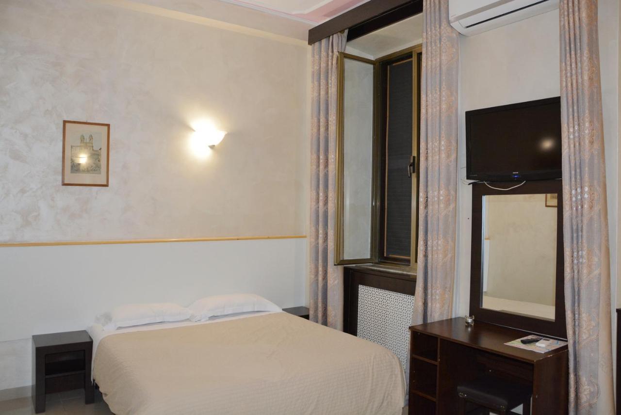 Standard Triple Room,943747582:JPEG