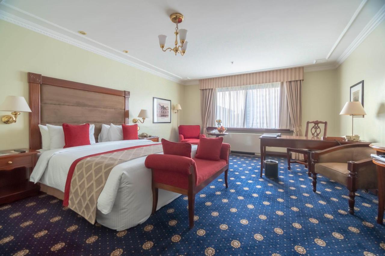 Stanley Club Room