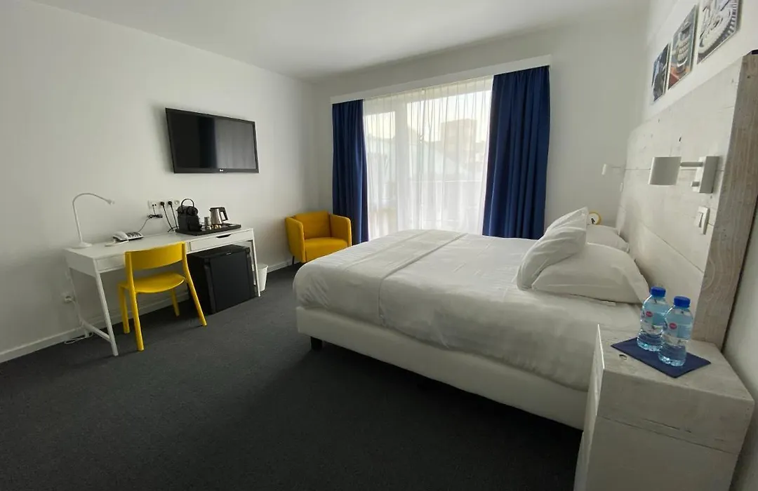 Avenue Beach Hotel-1