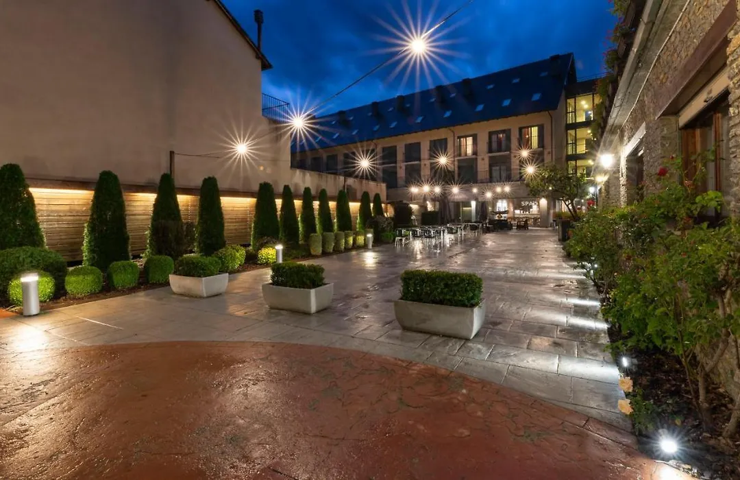 Aparthotel Trainera-1