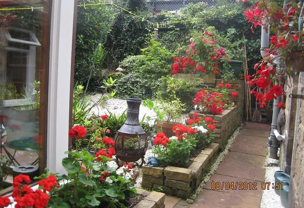 Amaryllis Guesthouse-1
