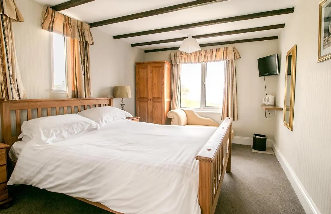 Raddicombe Lodge, Room Only Accommodation-1