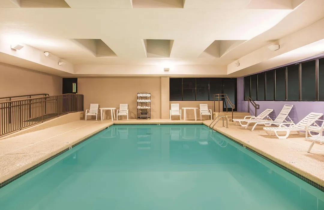 Holiday Inn Express St. Louis Arpt - Maryland Hgts, An Ihg Hotel-1