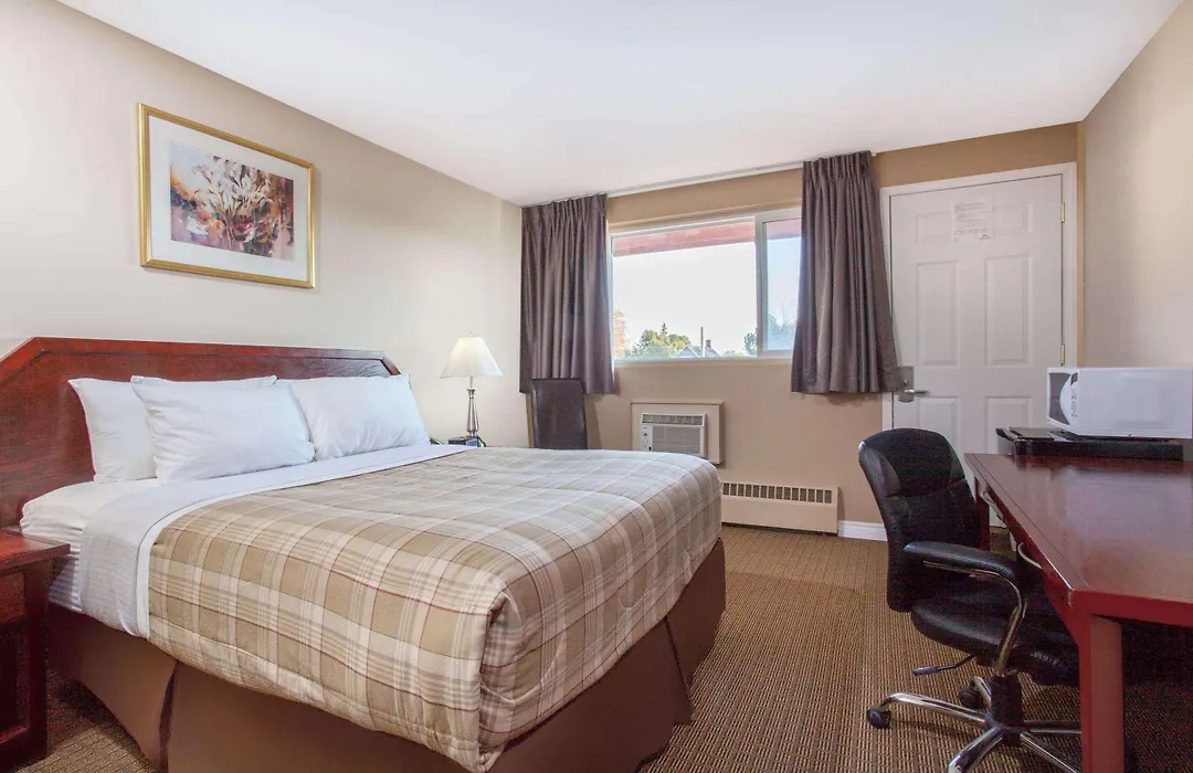Howard Johnson Inn By Wyndham Kingston-1
