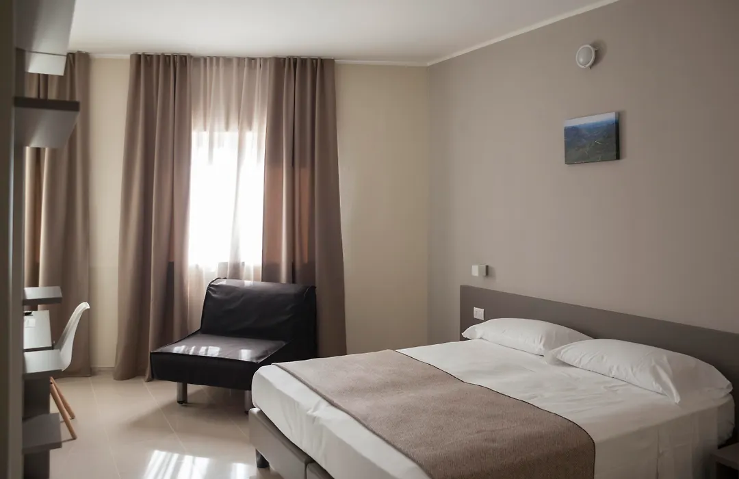 Hotel&Wellness Stella Delle Langhe-1