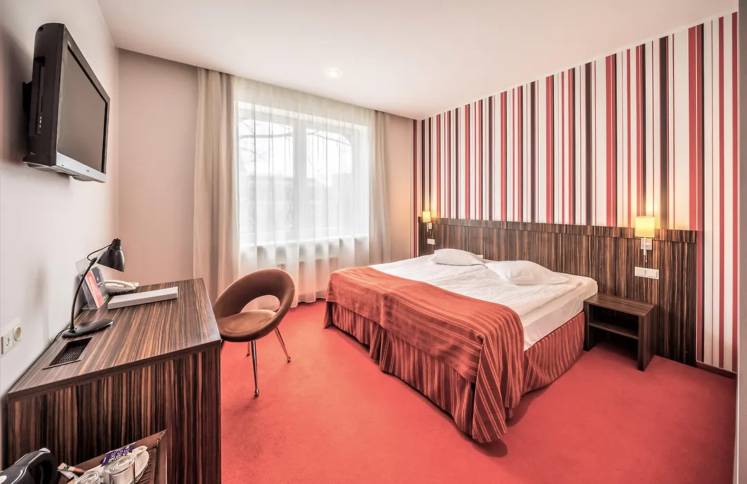 Rija Vef Hotel With Free Parking-1