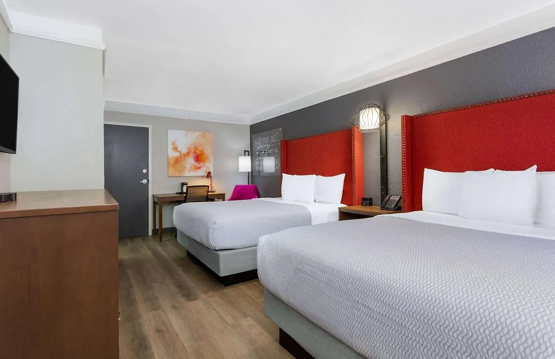 La Quinta Inn By Wyndham Pensacola-1
