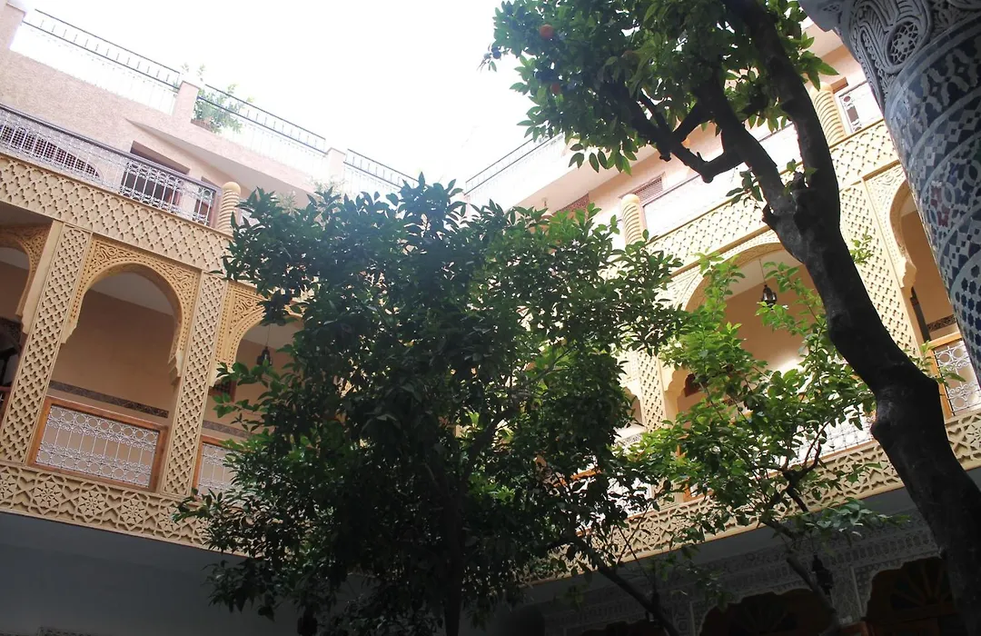 Riad Les Chrifis Navette Aeroport 24 Sur 24-1