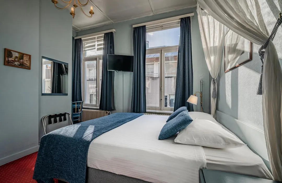 Hotel Van Eyck-1