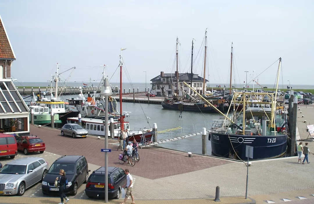 Havenhotel At Sea Texel-1