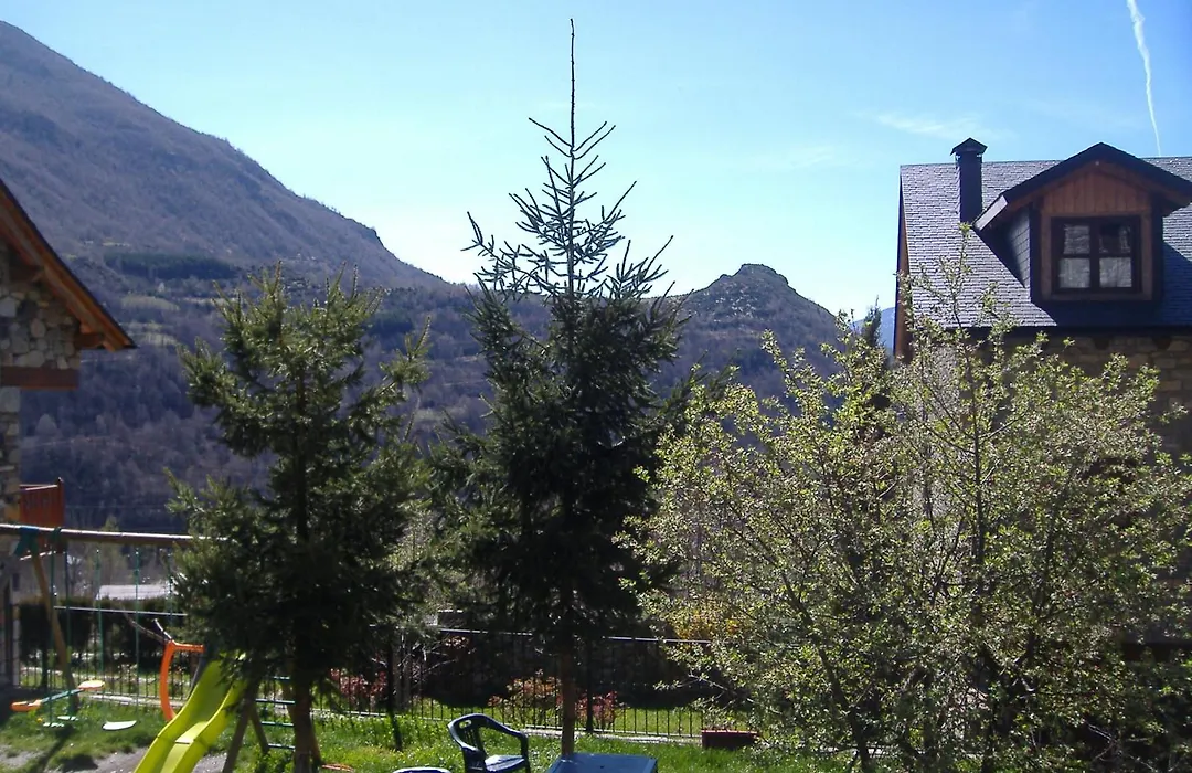 Hostal Casa Lacreu-1