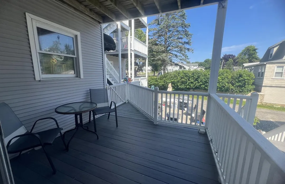 Lynwood Inn-1