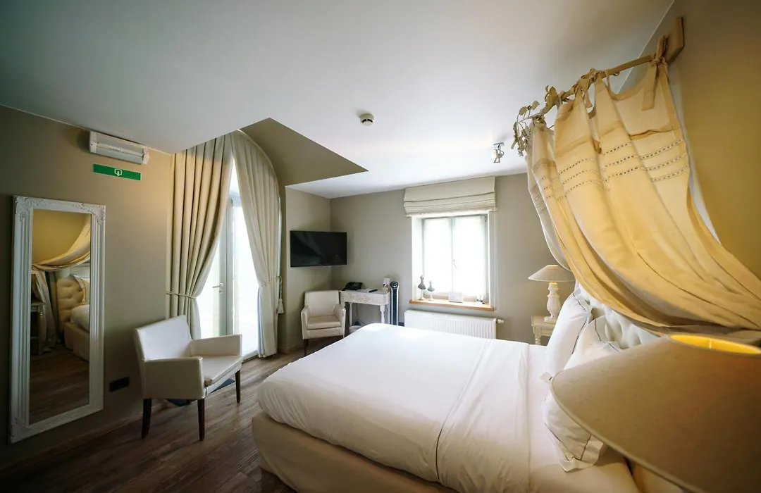 Hotel Saint-Amour-1