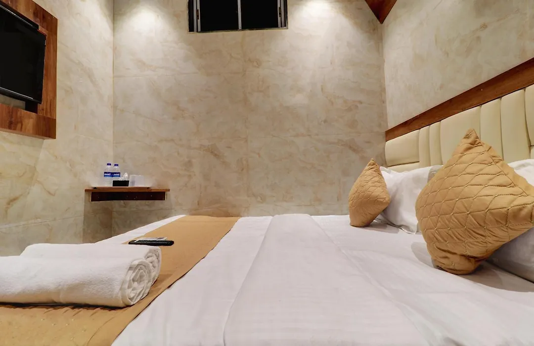 Hotel Omega-1