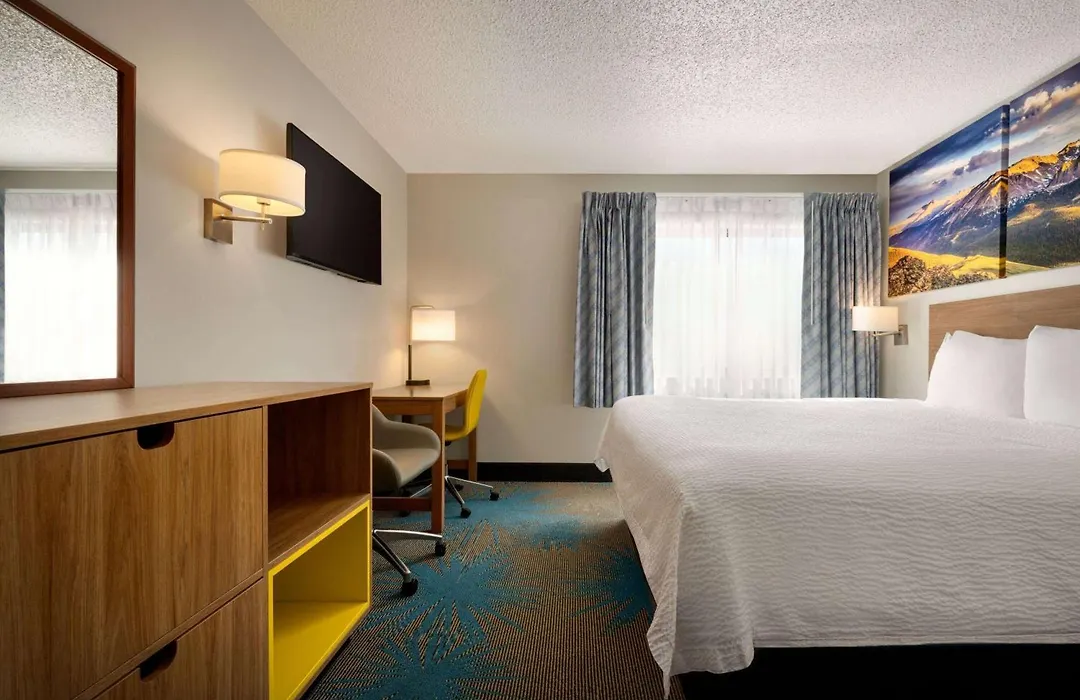 Days Inn By Wyndham Carbondale-1