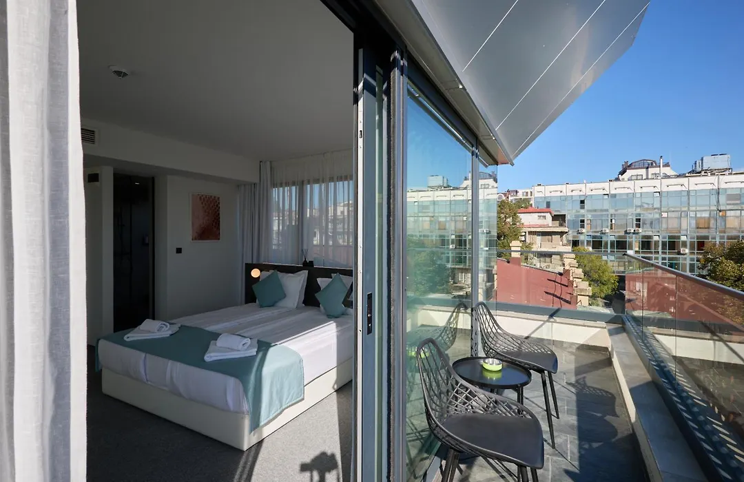 Bizarre Boutique Hotel-1