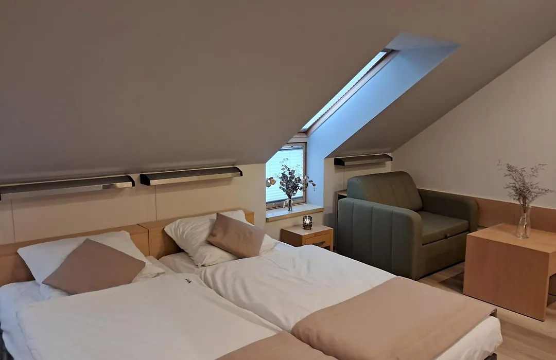 Hotel Kolna - Darmowy Parking, Basen W Cenie-1