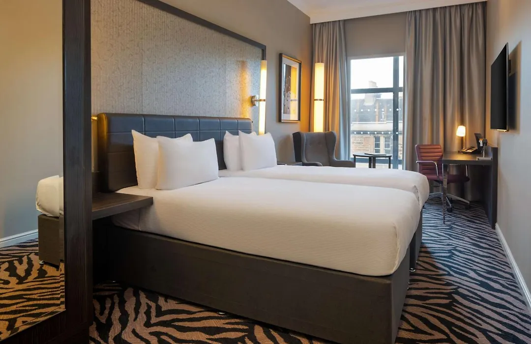 Doubletree By Hilton Edinburgh City Centre-1