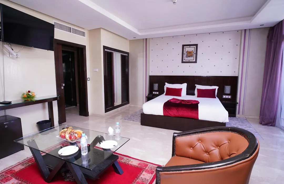 Hotel La Capitale-1